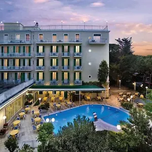 Vienna Touring **** Riccione